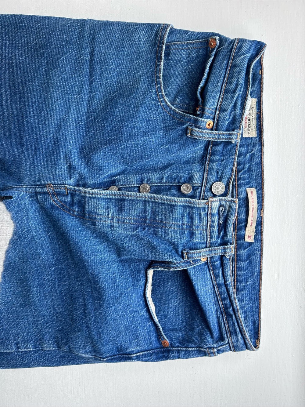 Levi’s Ribcage Straight Jean
